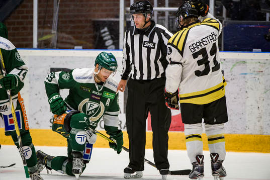 Färjestads Ole-Kristian Tollefsen och Brynäs Jonathan