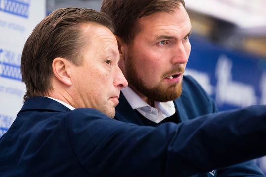 Leksands assisterande tränare Örjan Lindmark och Gereon