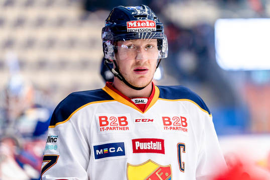 Djurgårdens Henrik Eriksson före ishockeymatchen i SHL