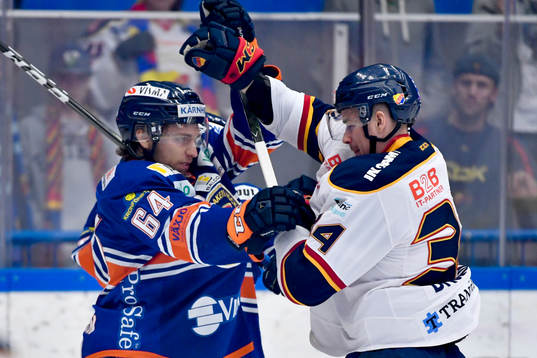 Växjös Eric Martinsson och Djurgårdens Daniel Brodin