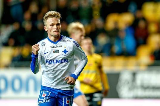 Norrköpings Nicklas Bärkroth jublar