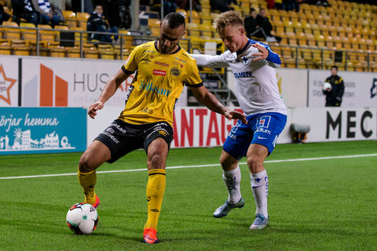 Elfsborgs Issam Jebali mot Norrköpings Nicklas Bärkroth