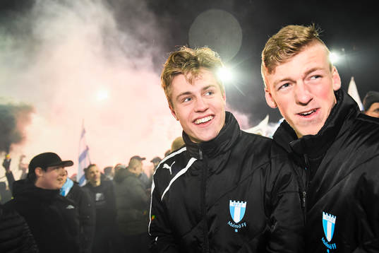 Malmö FFs Mattias Svanberg och Teddy Bergqvist jublar