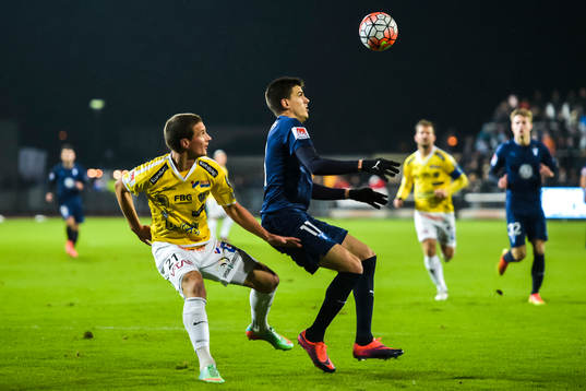 Falkenbergs Thomas Juel-Nielsen och Malmö FFs Alexander