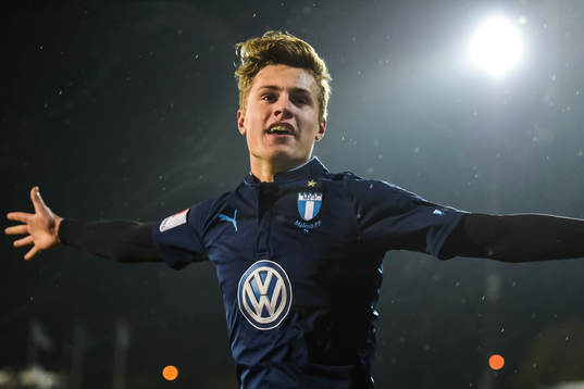 Malmö FFs Mattias Svanberg jublar