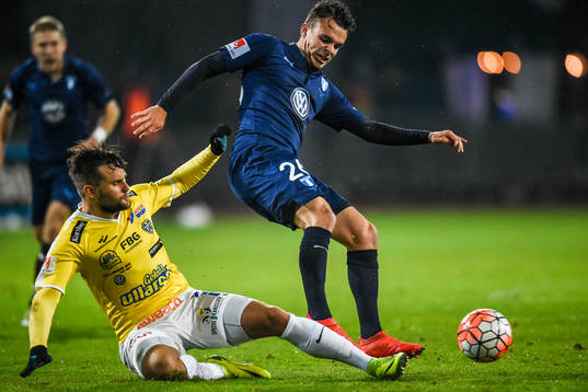 Falkenbergs Johannes Vall och Malmö FFs Andreas Vindheim