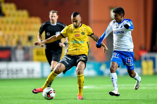 Elfsborgs Issam Jebali och Norrköpings Tesfaldet Tekie