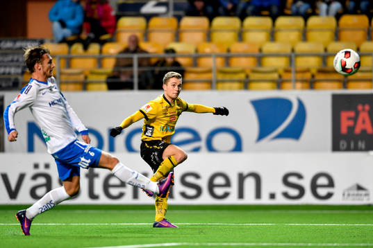 Elfsborgs Adam Lundqvist och Norrköpings Linus Wahlqvist