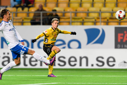 Elfsborgs Adam Lundqvist och Norrköpings Linus Wahlqvist