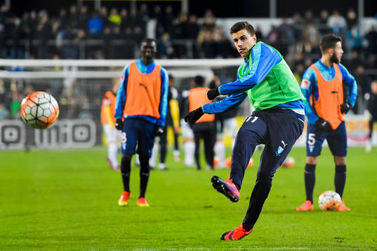 Malmö FFs Alexander Jeremejeff före fotbollsmatchen i