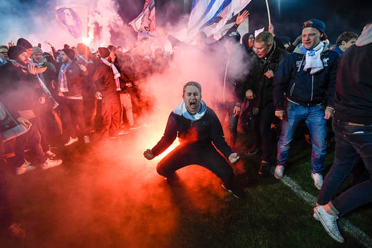 Malmö FFs supportrar jublar