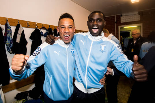 Malmö FFs Tobias Sana och Enock Kofi Adu jublar i