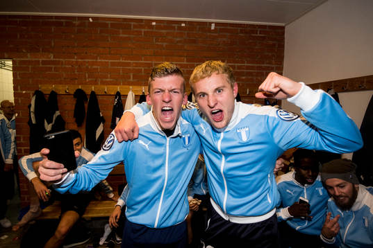 Malmö FFs Teddy Bergqvist och Franz Brorsson jublar i