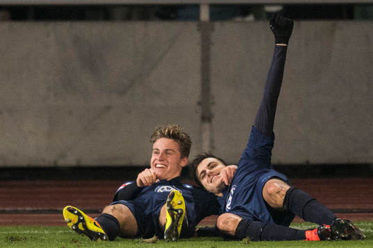 Malmö FFs Mattias Svanberg och Alexander Jeremejeff jublar