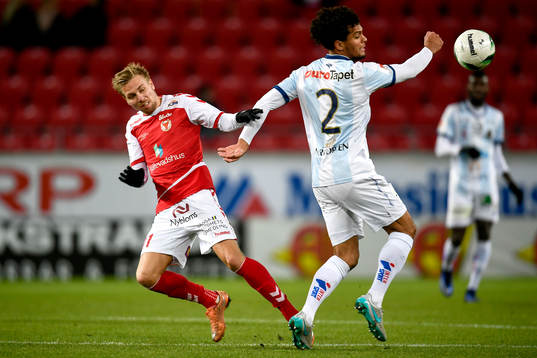 Gefles Joshua Nadeau och Kalmars Jonathan Ring