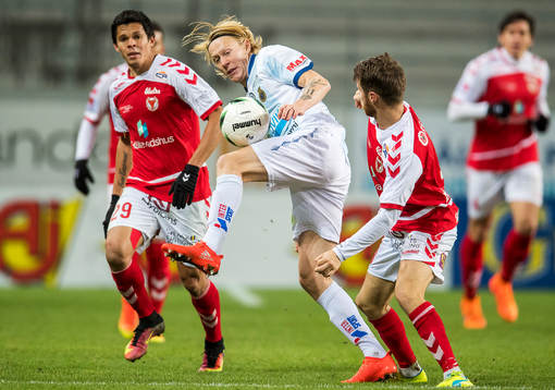 Gefles Jacob Ericsson och Kalmars Romário Pereira Sipião