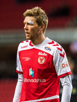 Kalmars David Elm plåstrades om