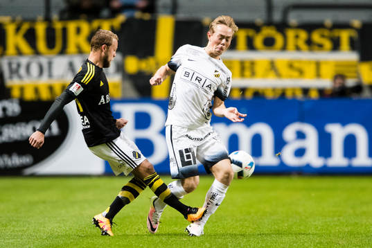 s Daniel Sundgren och Häckens Joel Andersson