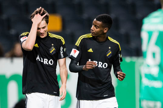 s Sauli Väisänen och Alexander Isak