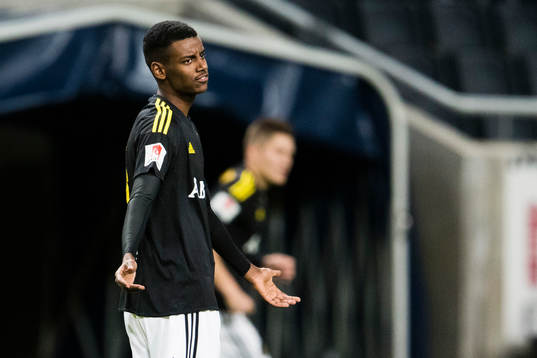s Alexander Isak reagerar