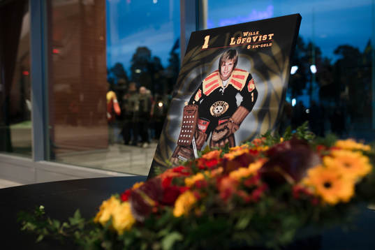 Förening och supportrar hedrar minnet av Wille Löfqvist i