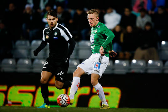 Örebros Astrit Ajdarevic och Jönköpings Joakim Karlsson