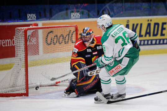 Rögles Filip Karlsson gör 0-1