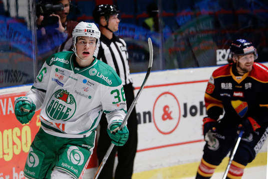 Rögles Filip Karlsson jublar