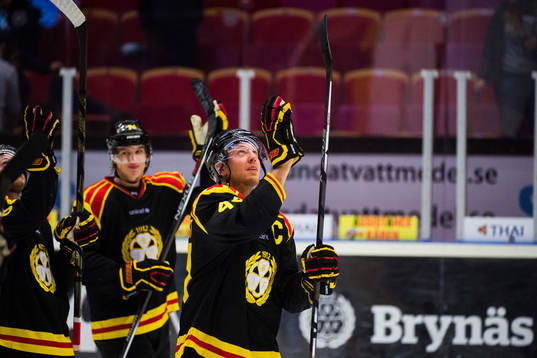 Brynäs Jacob Blomqvist jublar