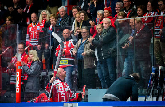 En Örebrosupporter har fått Örebros målvakt Julius