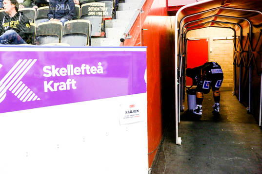 Skellefteås Fredrik Lindgren kräktes