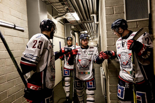 Linköpings Niklas Persson, Gabriel Carlsson  före