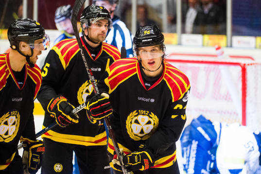 Brynäs Oskar Lindblom jublar