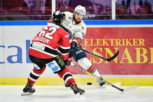 Växjös Sam Marklund och Malmö Redhawks Lukas Haudum
