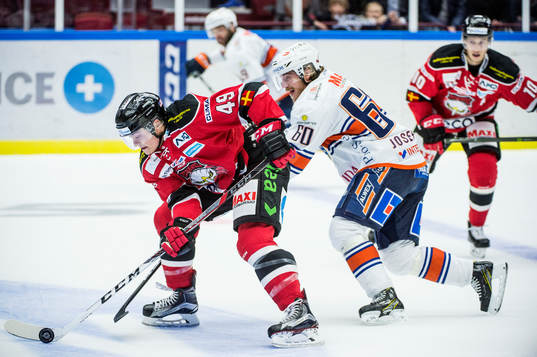 Malmö Redhawks Rhett Rakhshani mot Växjös Erik Josefsson