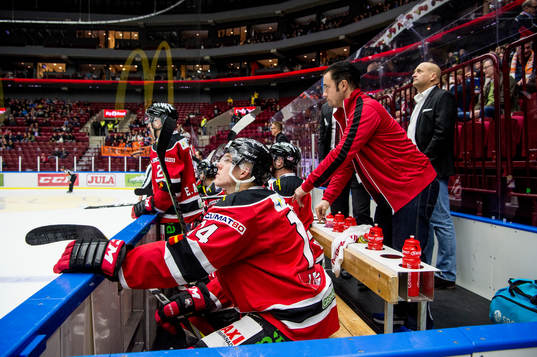 Malmö Redhawks Carl-Johan Lerby deppar