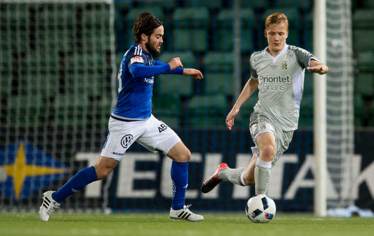 Sundsvalls Robbin Sellin och IFK Göteborgs Billy Nordström
