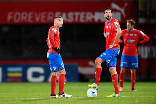 Helsingborgs Jordan Larsson och Mikael Dahlberg  deppar