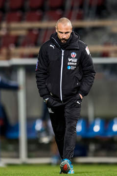 Helsingborgs manager Henrik Larsson deppar i halvtid