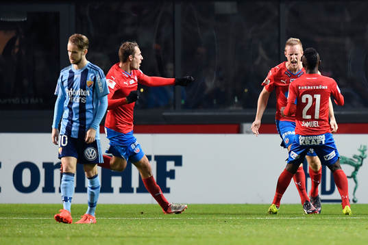 Helsingborgs Peter Larsson jublar