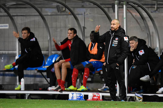 Helsingborgs manager Henrik Larsson deppar