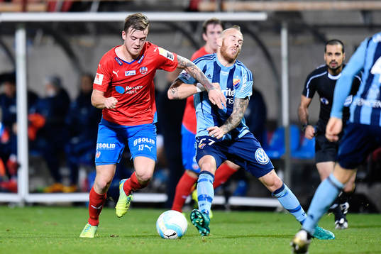 Helsingborgs Alexander Achinioti-Jönsson och Djurgårdens