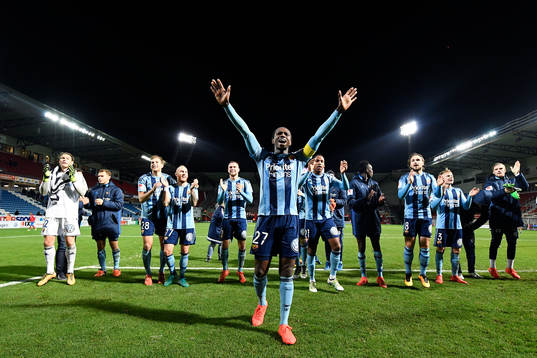 Djurgårdens spelare med Kebba Ceesay längst fram jublar