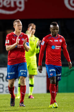 Helsingborgs Peter Larsson och Monday Samuel deppar