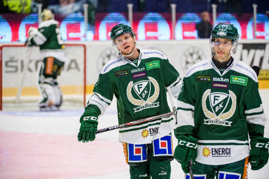 Färjestads Andreas Jämtin och Björn Svensson deppar