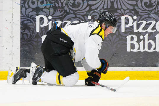 Brynäs Ponthus Westerholm har ont