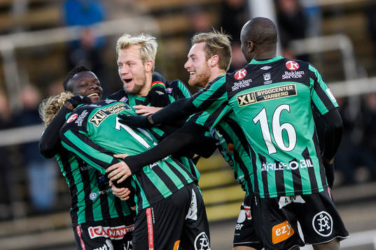 Varbergs spelare jublar