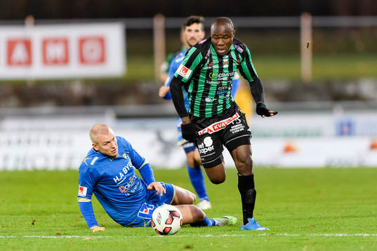 Ljungskiles Petter Björlund och Varbergs Nsima Peter