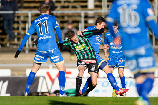 Varbergs Karl Söderström och Ljungskiles Allan Mohideen