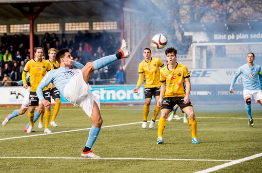 Malmös Isak Redzic gör 2-0